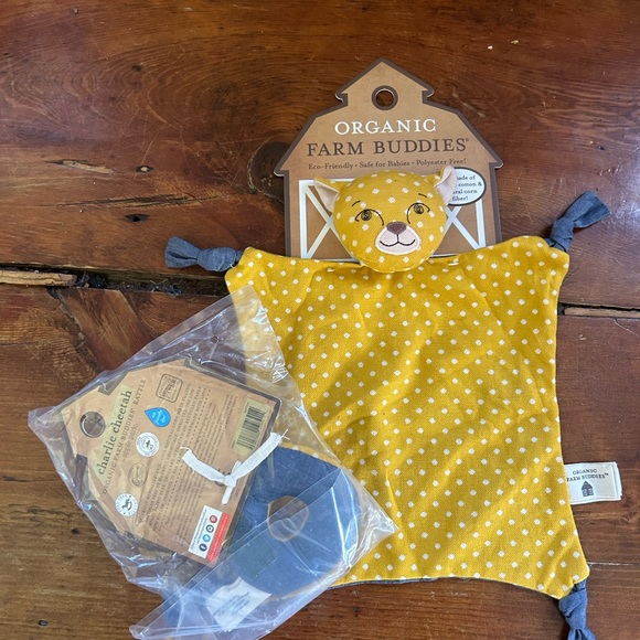 NWT Apple Park Organic Farm Buddies lovie and rattle - Picture 3 of 3